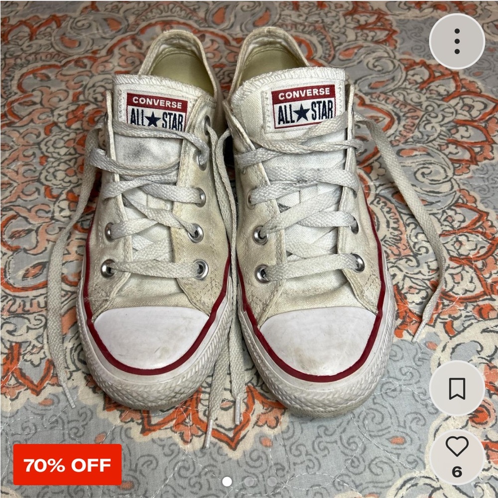 Converse Women's Off-White and Red Sneakers